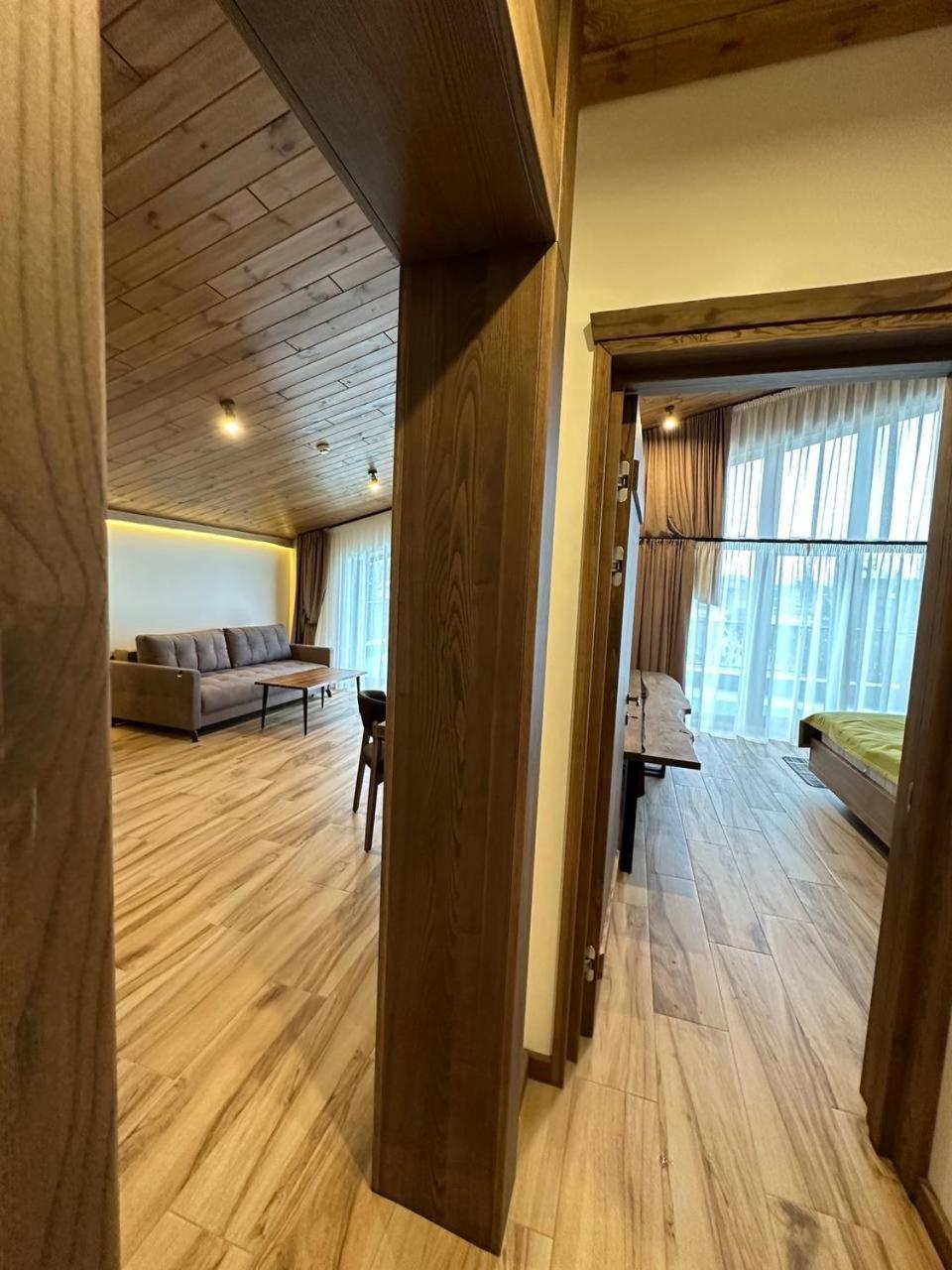 Фільварок Кмитів Hotell Velyki Kosharishcha Exteriör bild