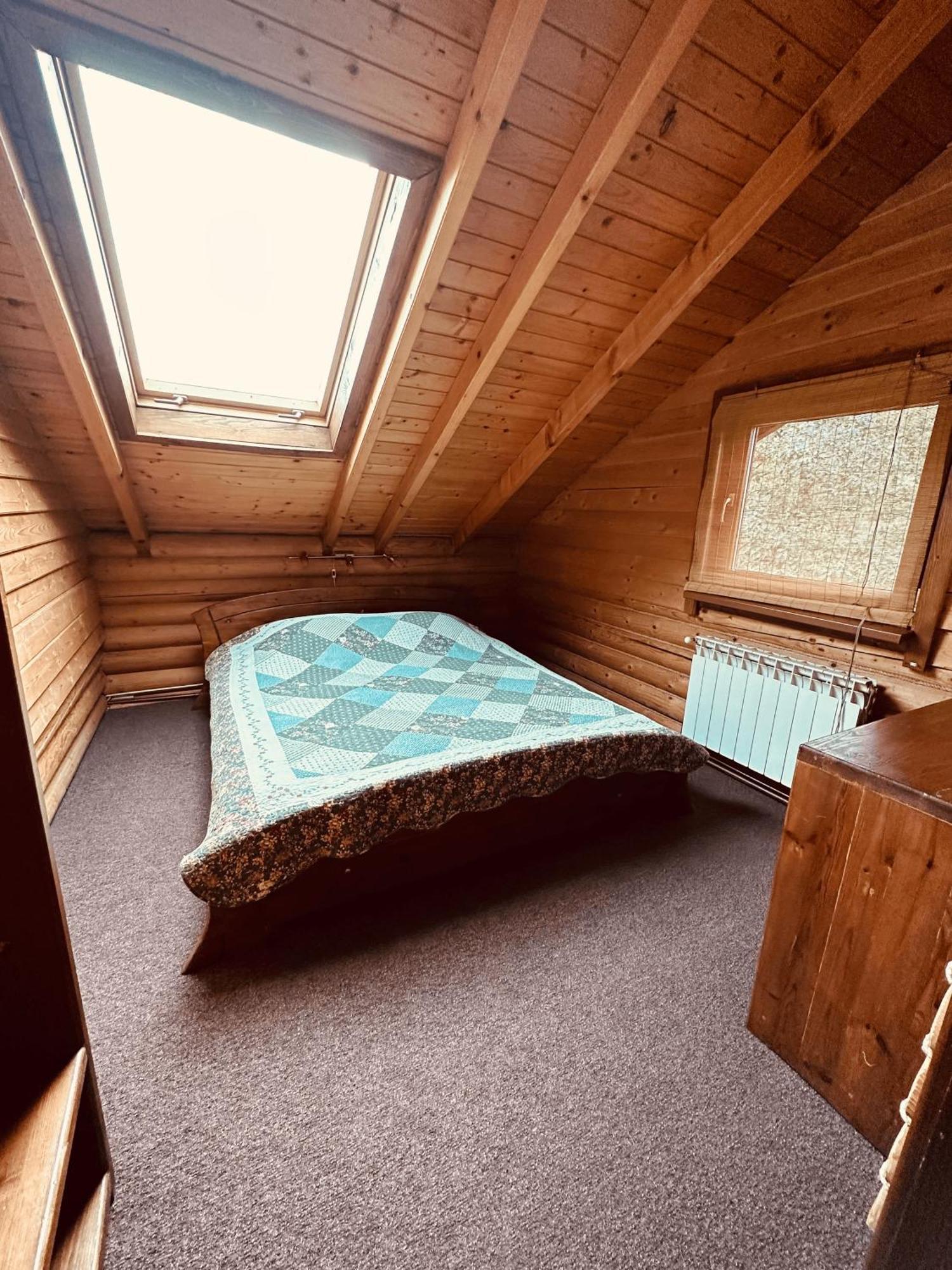 Фільварок Кмитів Hotell Velyki Kosharishcha Exteriör bild
