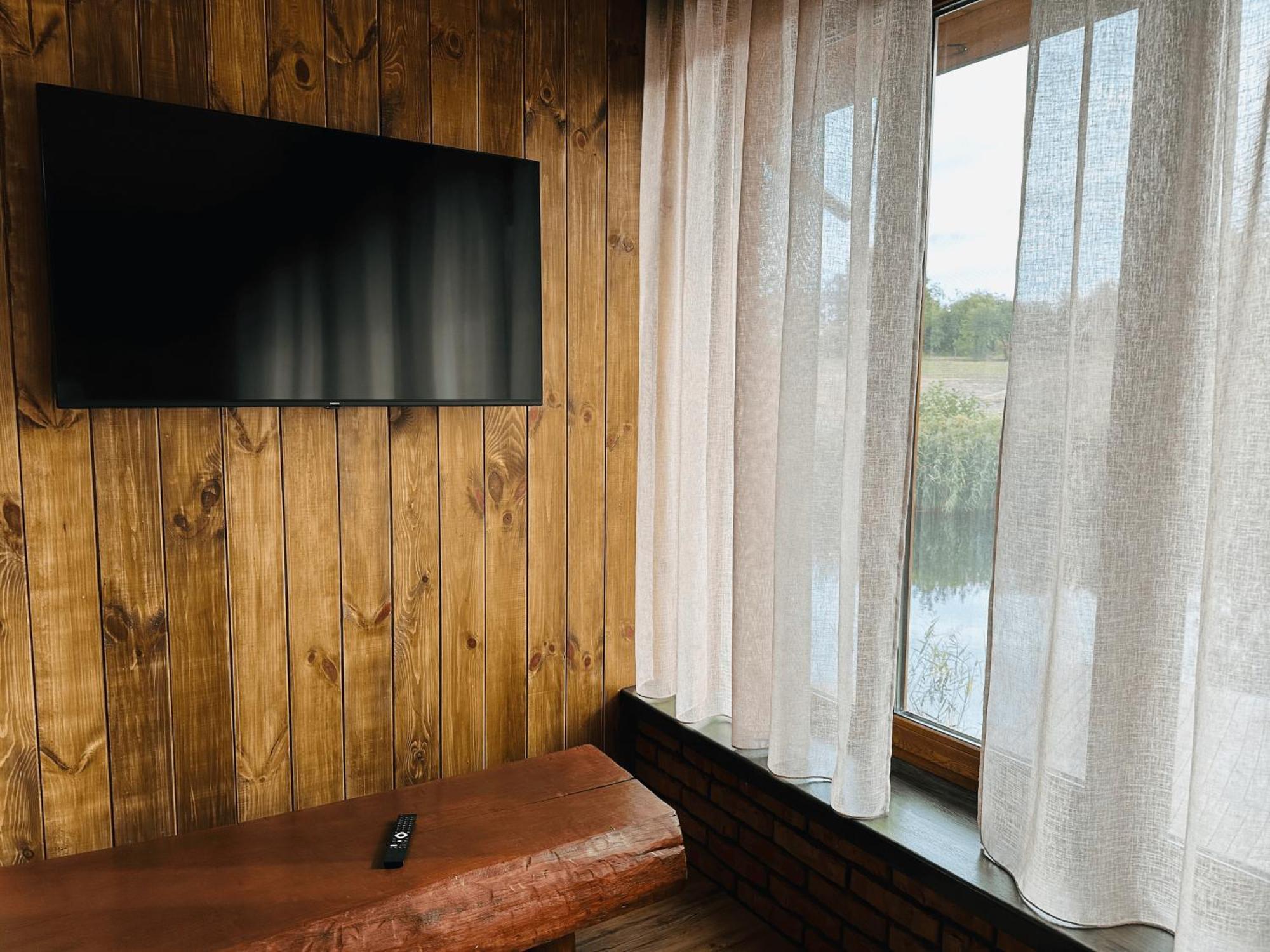 Фільварок Кмитів Hotell Velyki Kosharishcha Exteriör bild