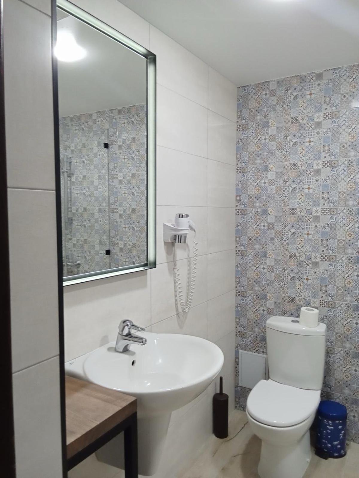 Фільварок Кмитів Hotell Velyki Kosharishcha Exteriör bild