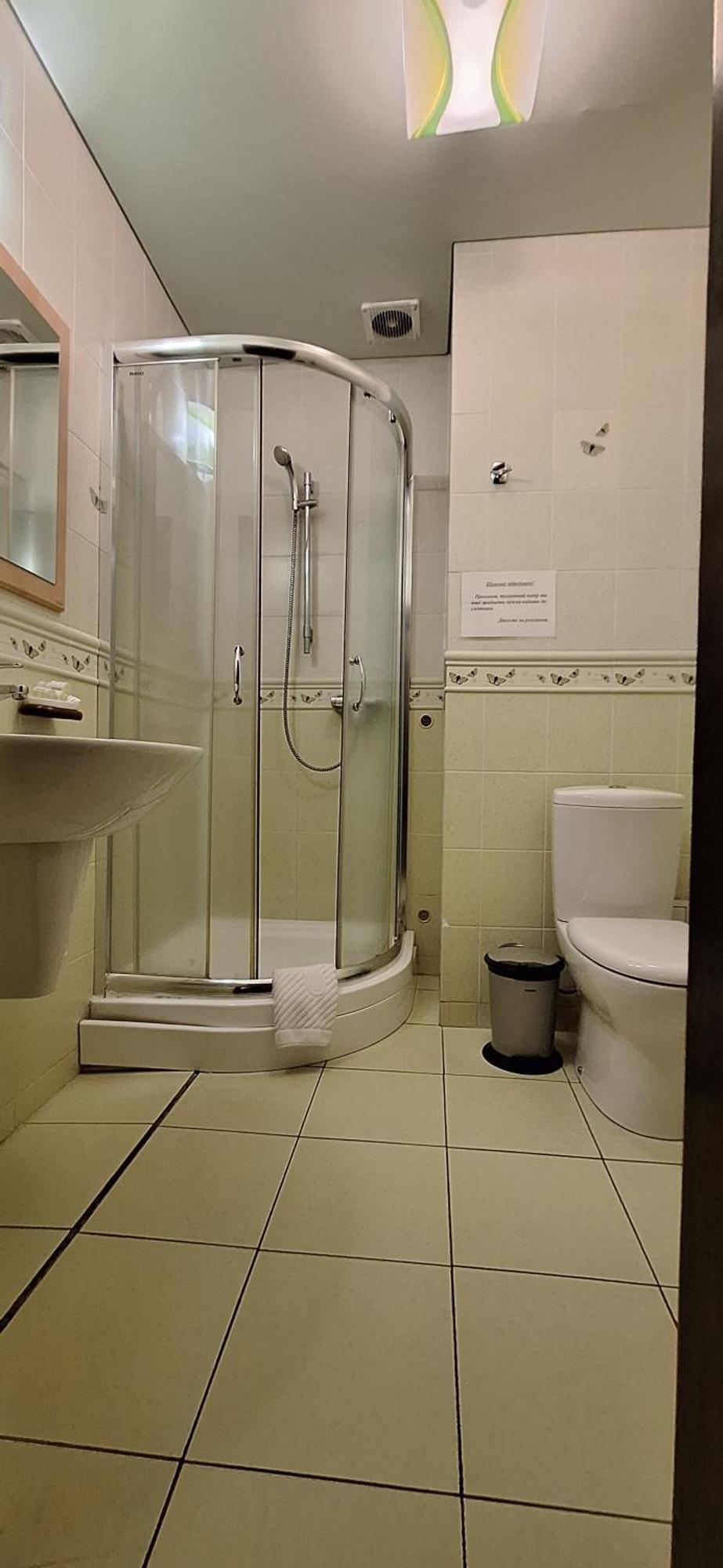 Фільварок Кмитів Hotell Velyki Kosharishcha Exteriör bild